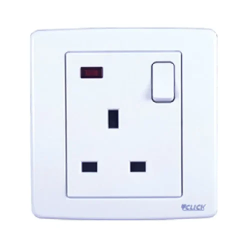 CLICK-PRIME-3 PIN FLAT SOCKET WITH SWITCH,13A